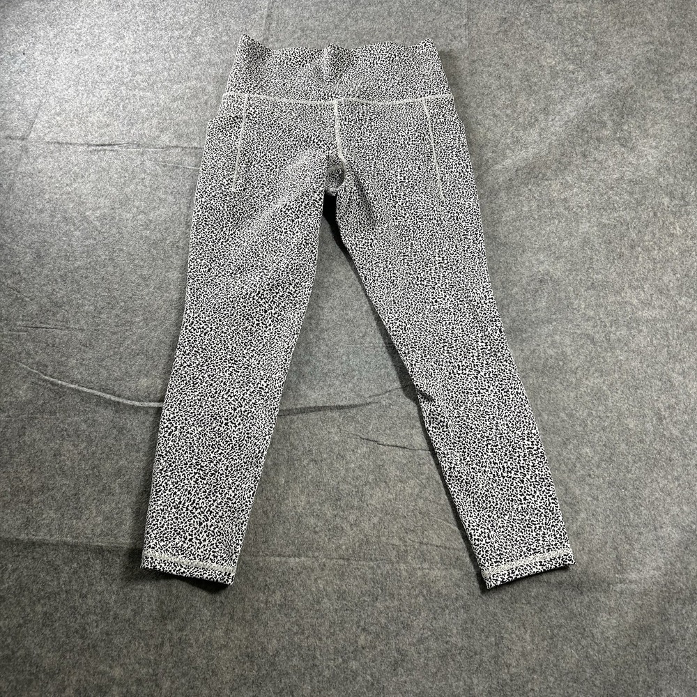 Athleta Salutation Stash Pocket Legging S II Textured 7/8 Tight Black/Sea Salt